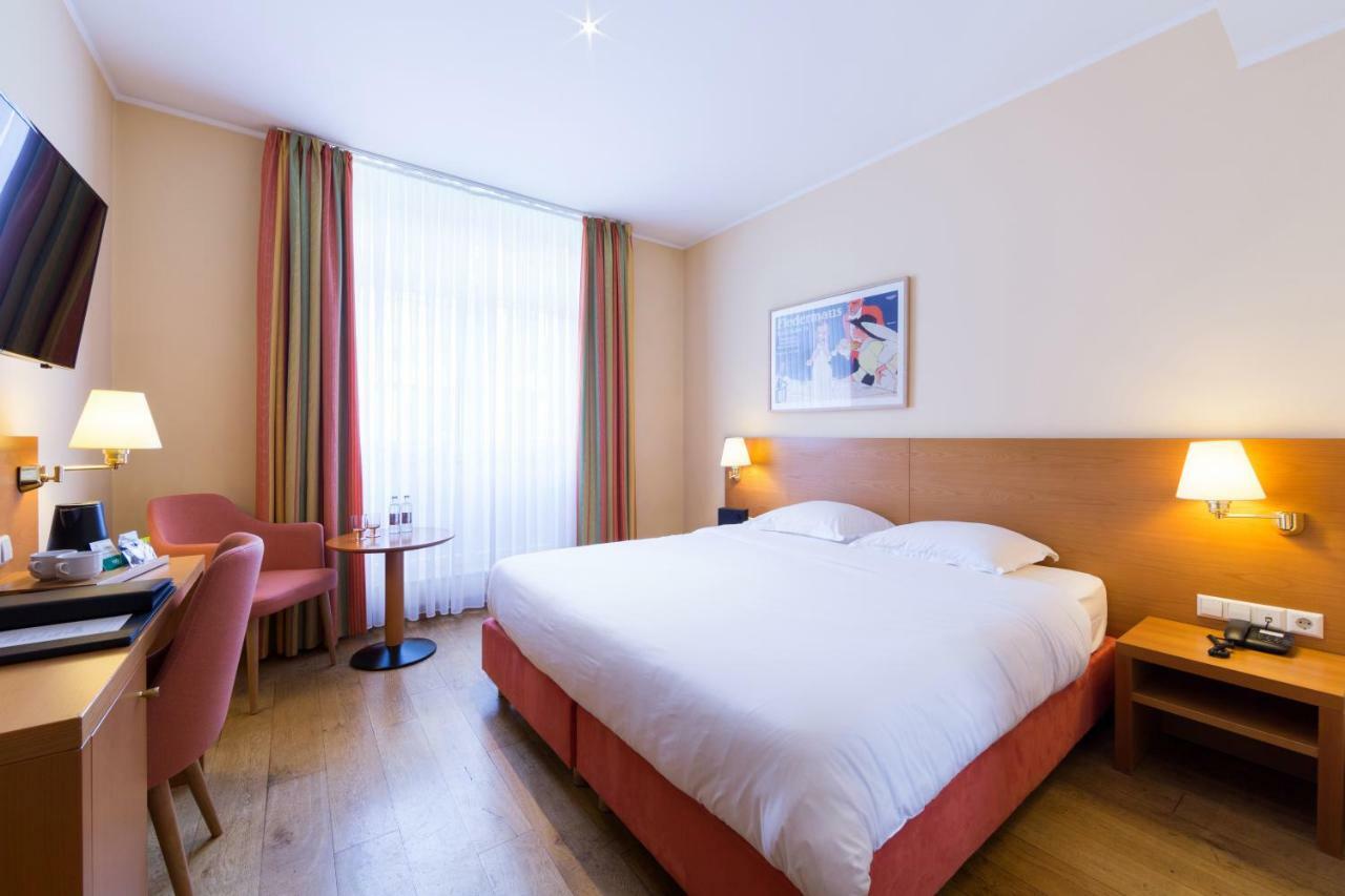 Double Room,812268576:JPEG